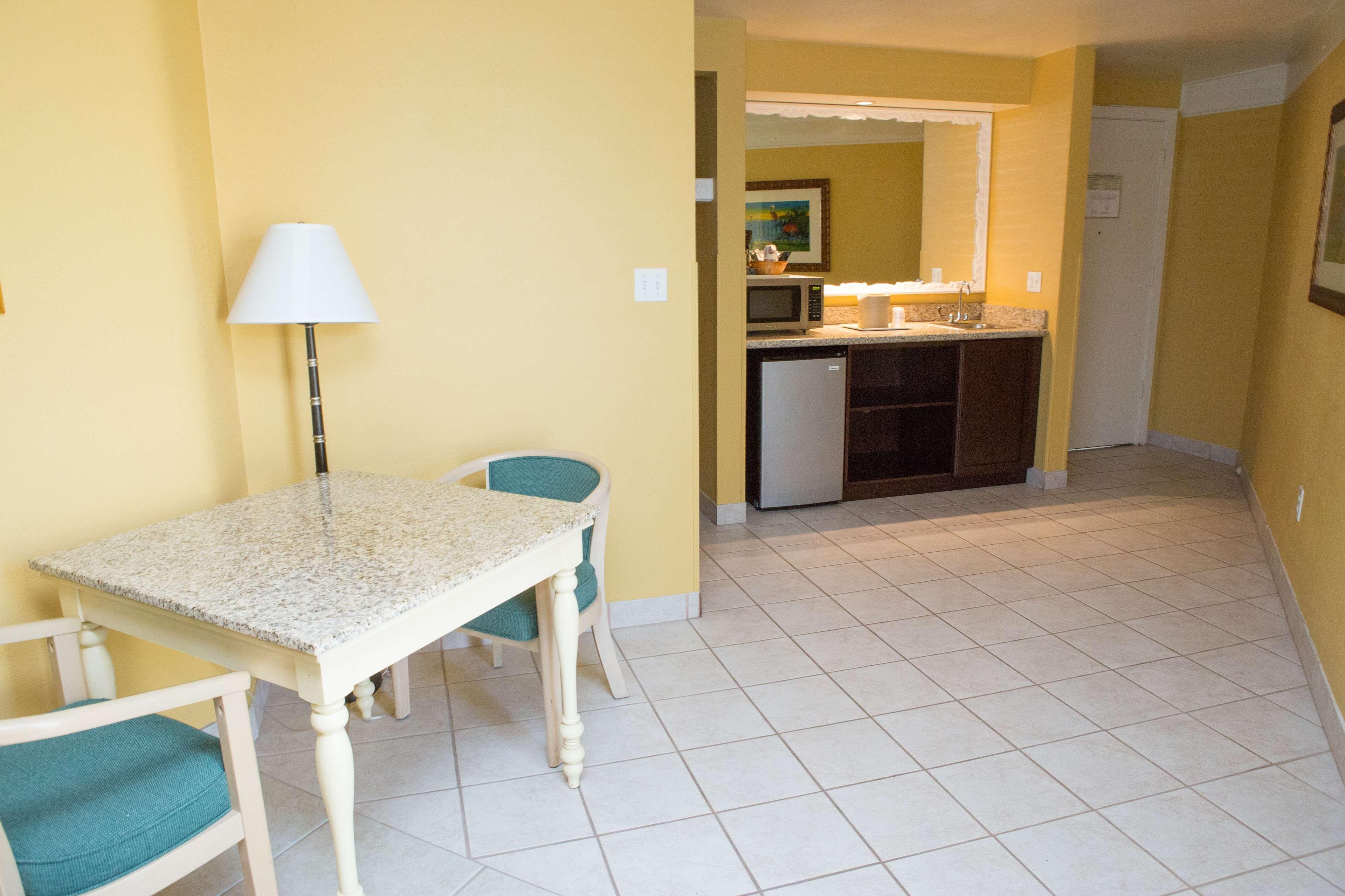 Best Western Plus Yacht Harbor Inn Dunedin Exteriör bild