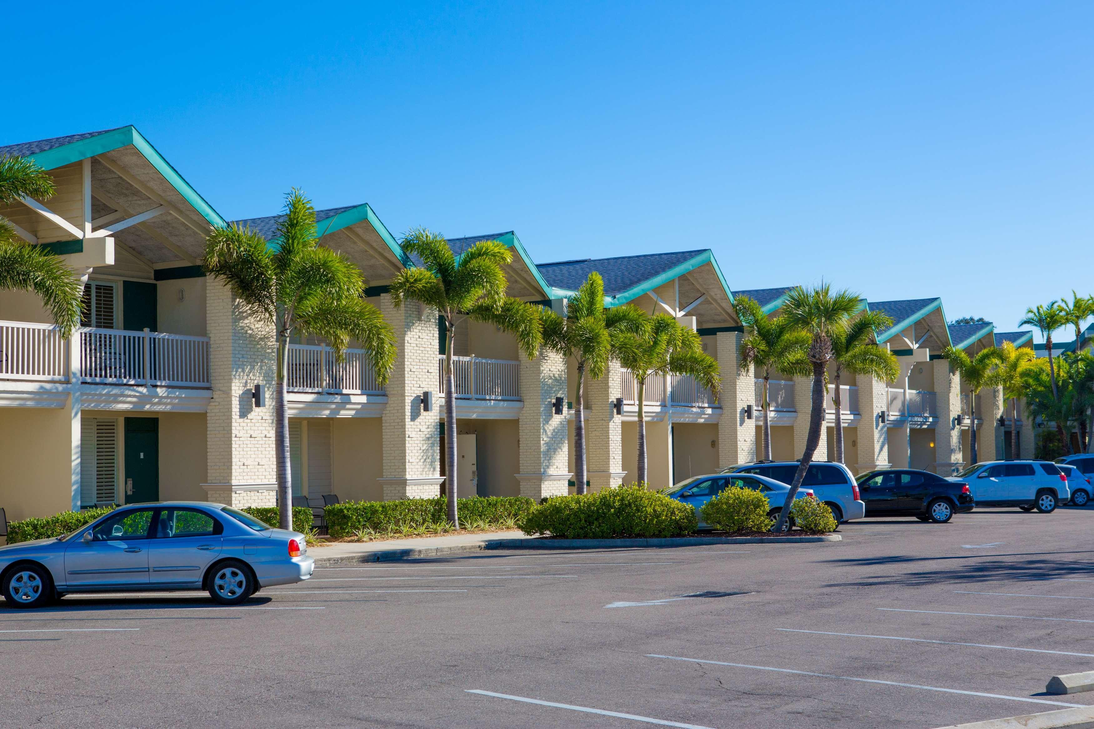 Best Western Plus Yacht Harbor Inn Dunedin Exteriör bild