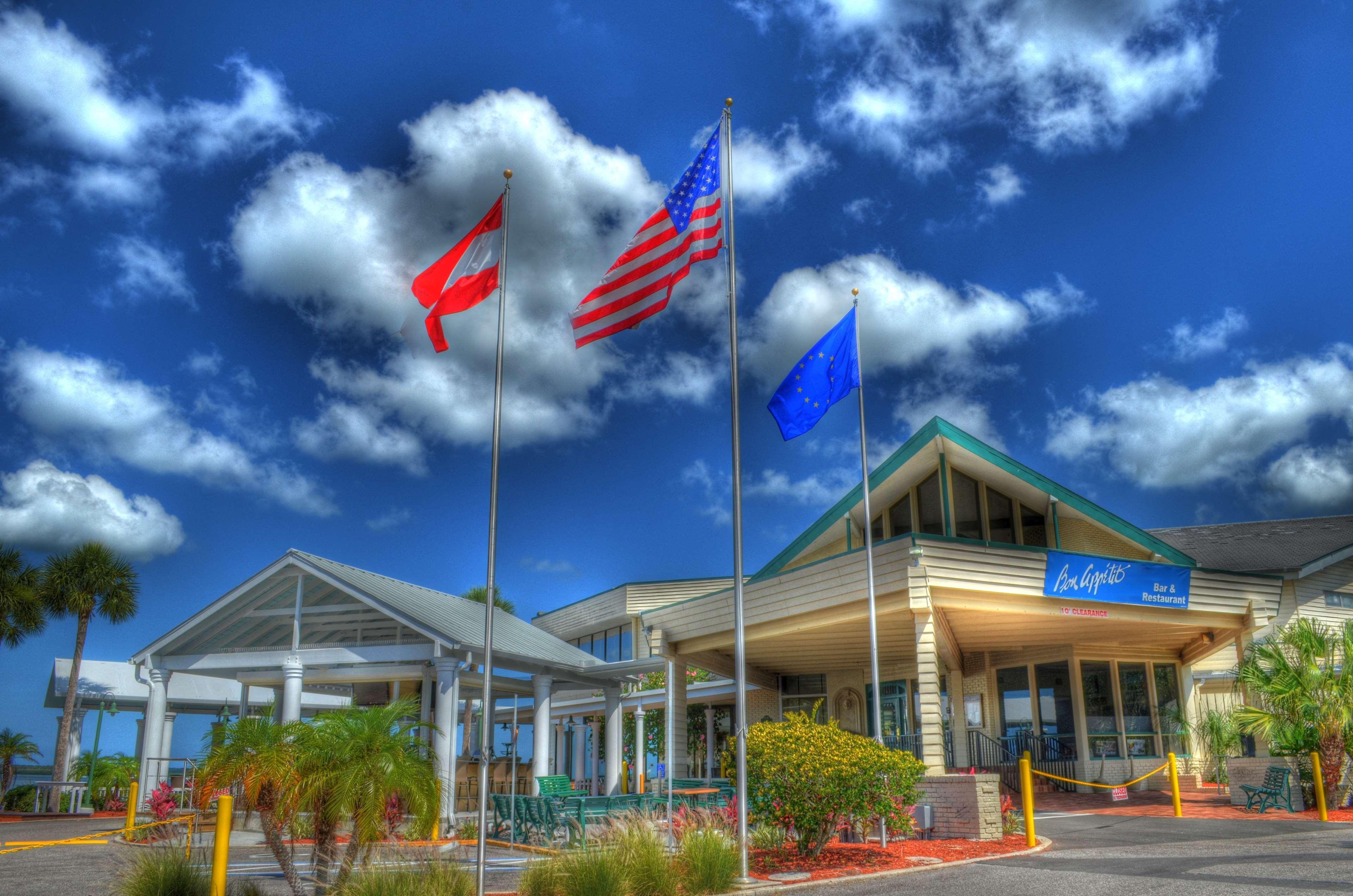 Best Western Plus Yacht Harbor Inn Dunedin Exteriör bild