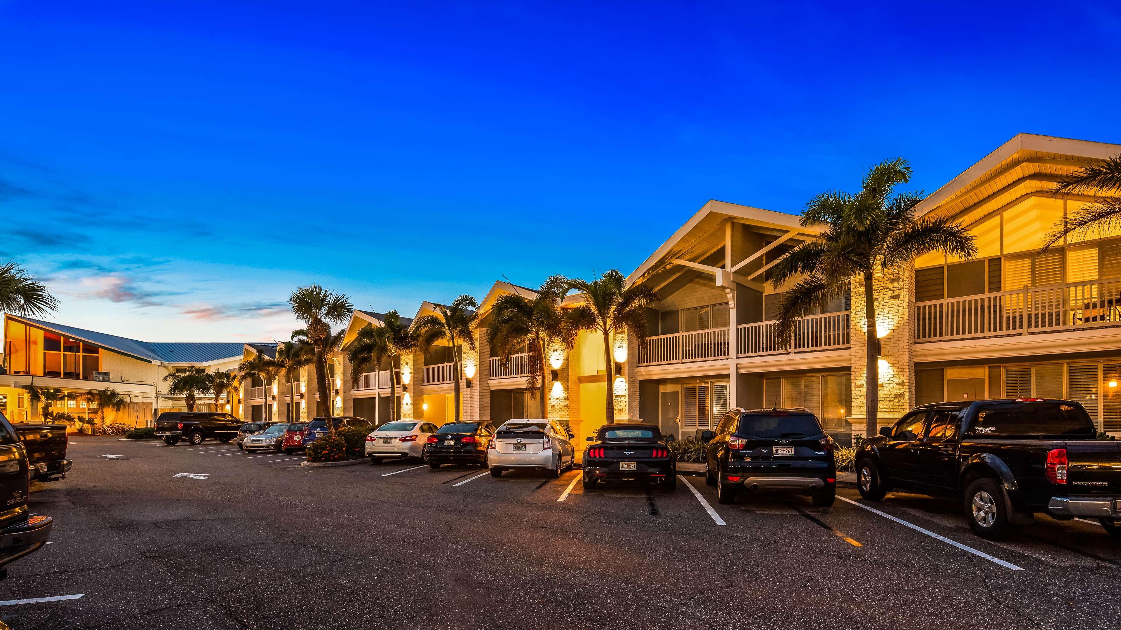 Best Western Plus Yacht Harbor Inn Dunedin Exteriör bild