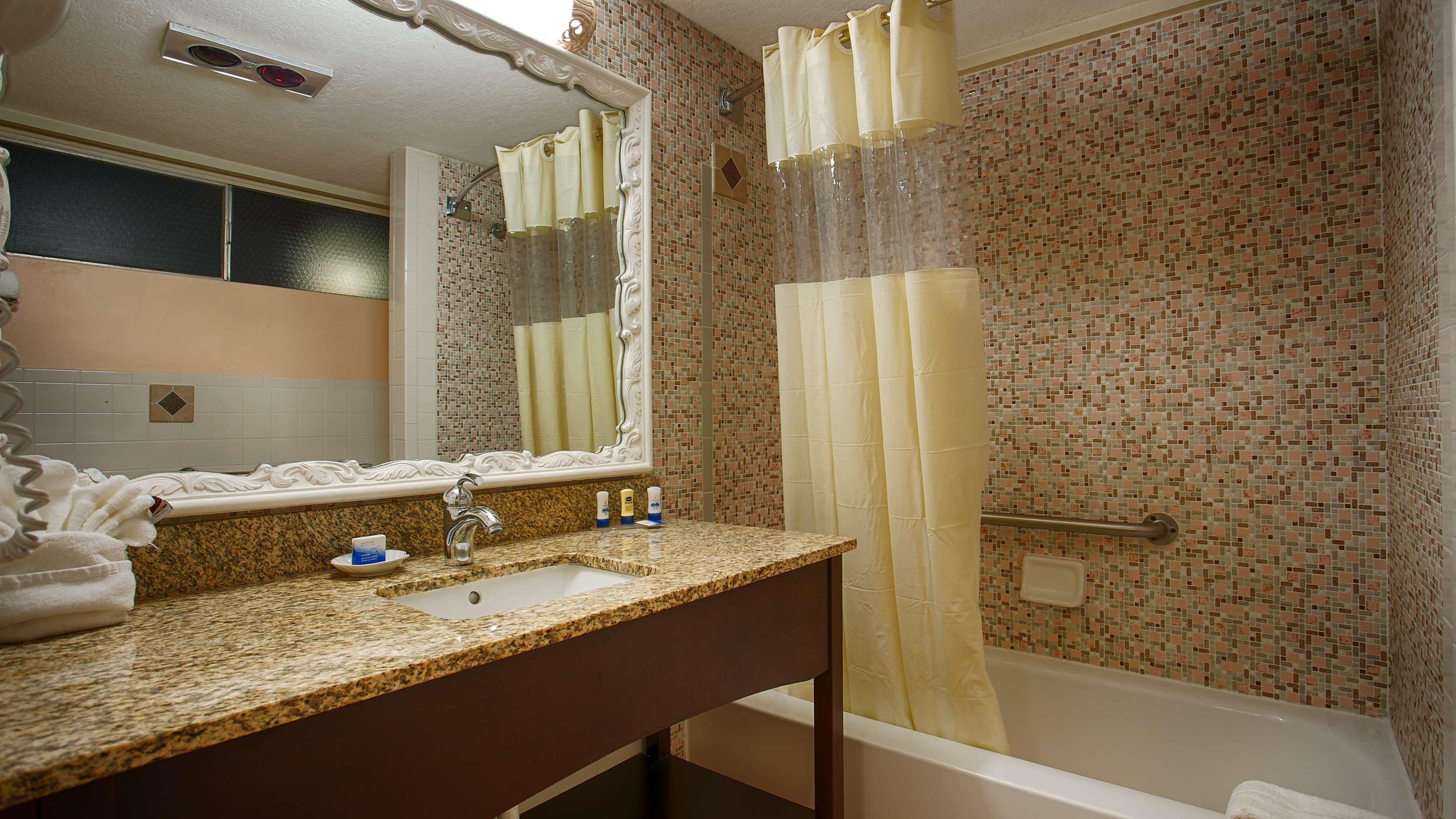 Best Western Plus Yacht Harbor Inn Dunedin Exteriör bild